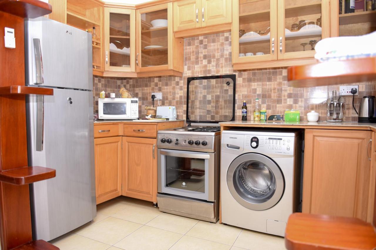 Corinya Serviced Apartments عنتيبي المظهر الخارجي الصورة