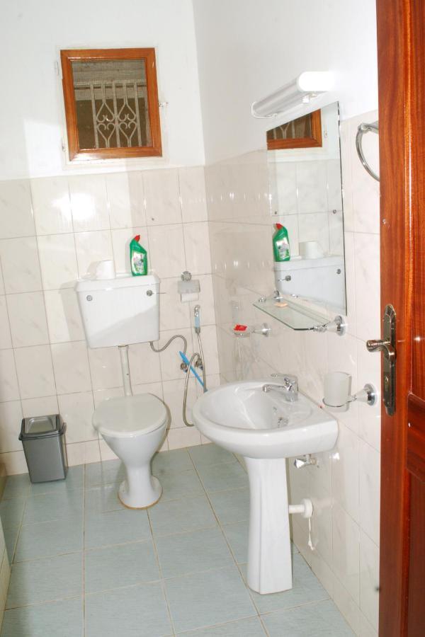 Corinya Serviced Apartments عنتيبي المظهر الخارجي الصورة