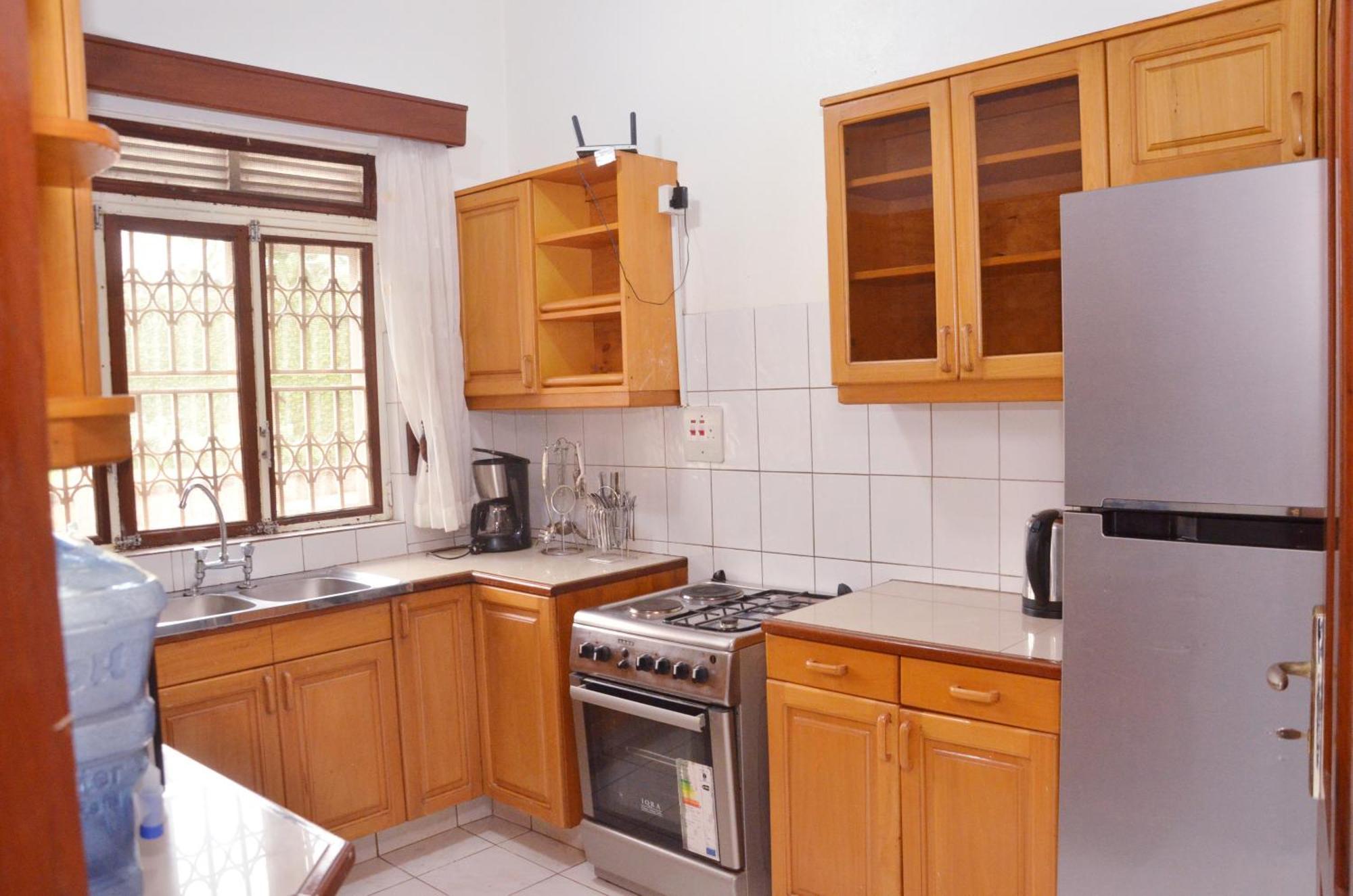 Corinya Serviced Apartments عنتيبي الغرفة الصورة